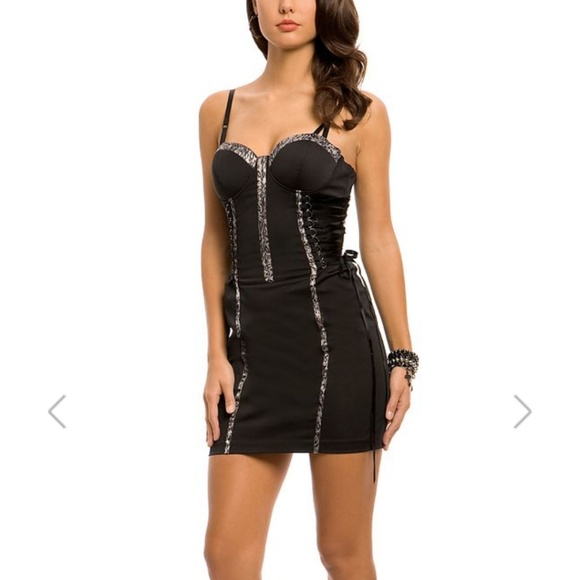 Guess Dresses & Skirts - Sexxxy Guess corset lace up leopard print dress